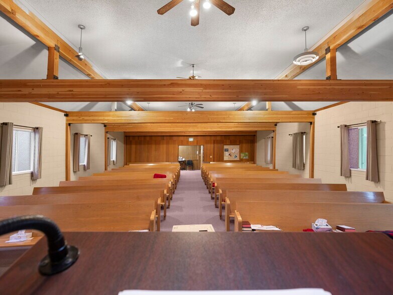 More Photos Of 39590 Pioneer blvd, Sandy Religious Facility For Sale