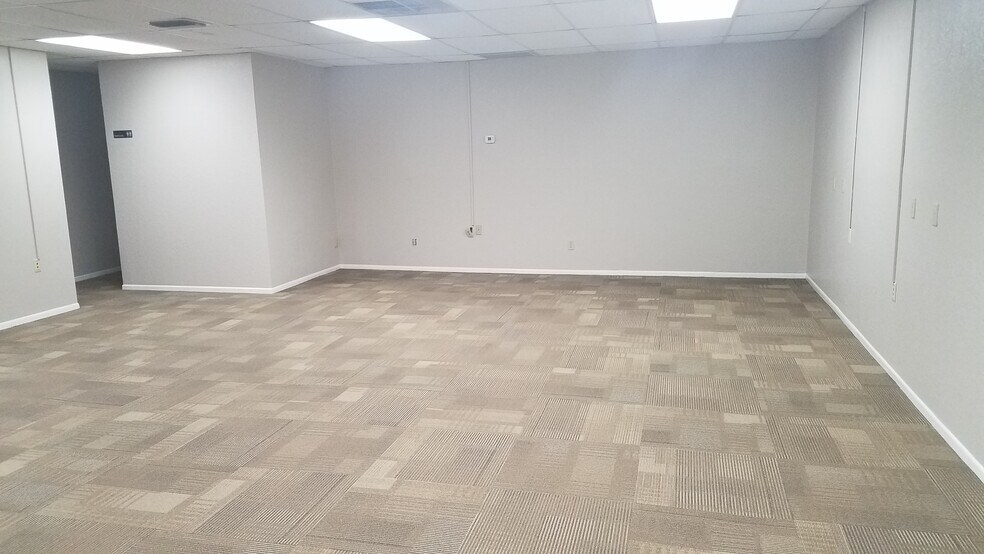 More Photos Of 4326 Park Blvd, Pinellas Park Office For Lease