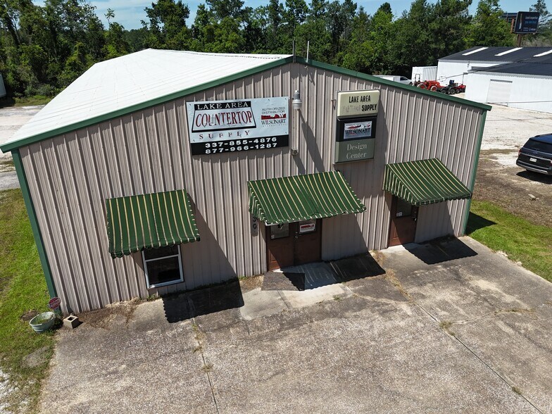 More Photos Of 130 Victoria Dr, Moss Bluff Distribution For Sale