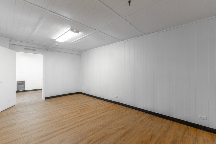 More Photos Of 1318 Underwood St, Dalton Warehouse For Sale