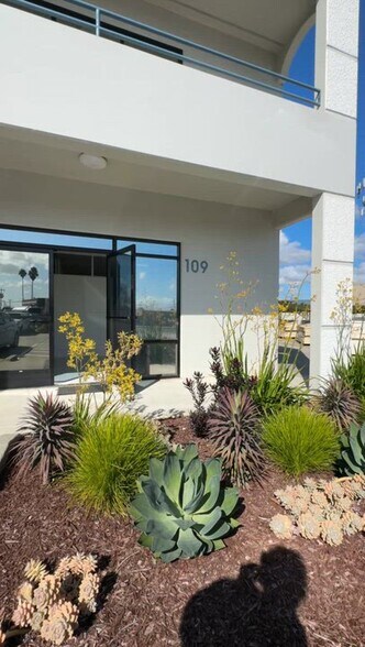 More Photos Of 444 Airport Blvd, Watsonville Light Distribution For Lease