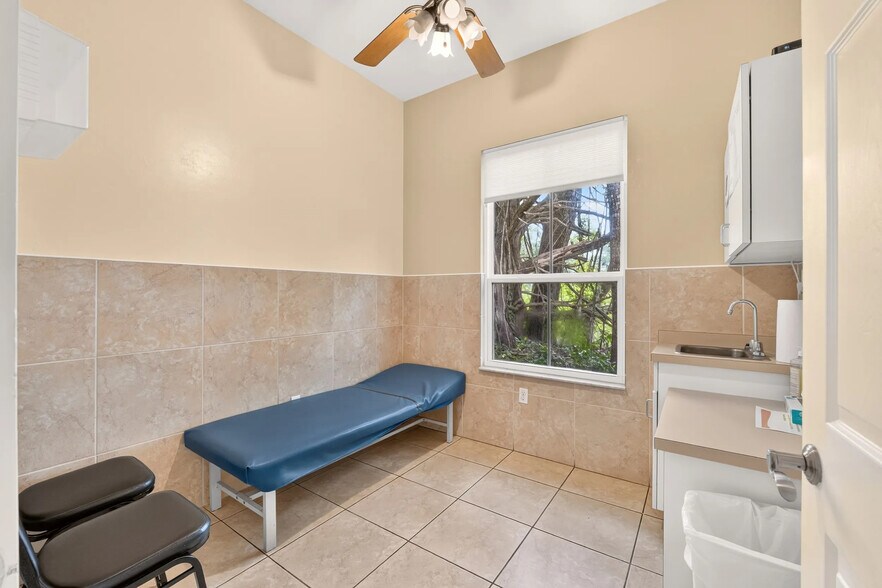 More Photos Of 223 N Main St, Williston Medical For Sale