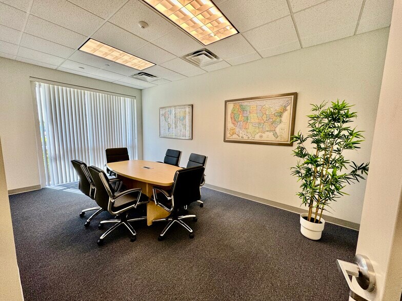 More Photos Of 11411 NW 107 St, Miami Warehouse For Lease