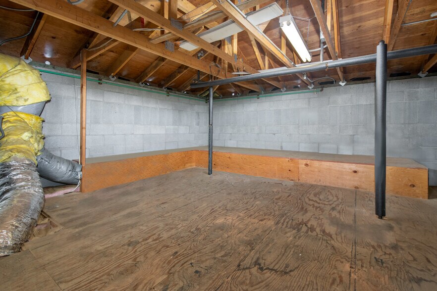 More Photos Of 810 Whispering Pines Ln, Grass Valley Refrigeration Cold Storage For Sale