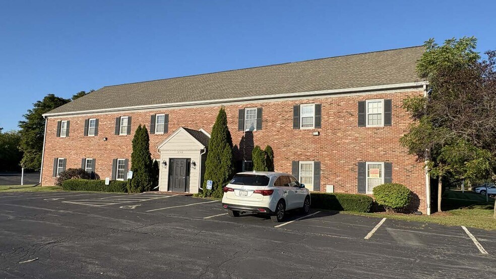 More Photos Of 10144 N Port Washington Rd, Mequon Office For Lease