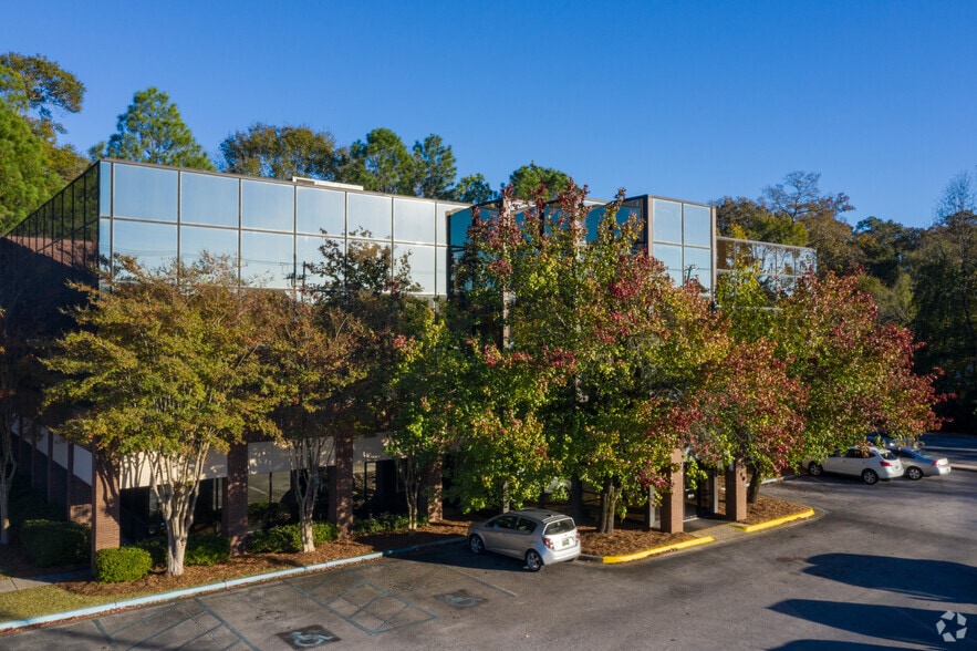 More Photos Of 3021 Lorna Rd, Birmingham Medical For Lease