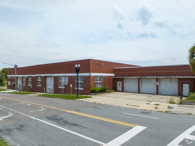 More Photos Of 925 N Ocean St, Jacksonville Manufacturing For Sale