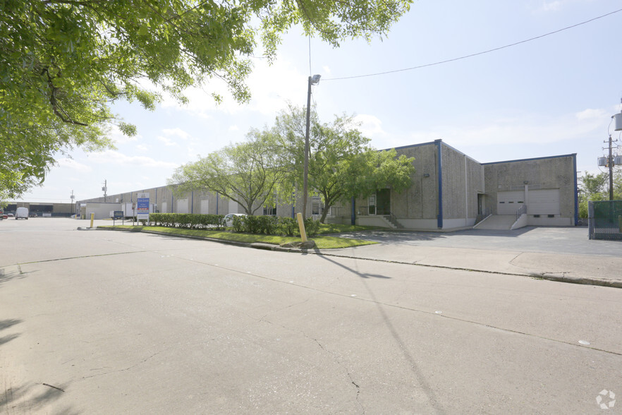 Primary Photo Of 7235-7255 Wynnwood Ln, Houston Unknown For Lease