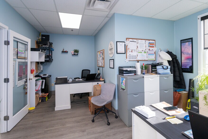 More Photos Of 36 Sparhawk St, Amesbury Daycare Center For Sale