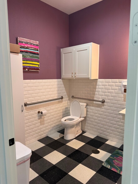 More Photos Of 1140 N Kimball Ave, Southlake Office For Lease