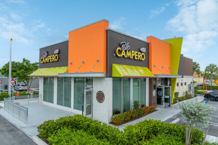 More Photos Of 4500-4698 NW 183rd St, Miami Gardens Storefront For Lease