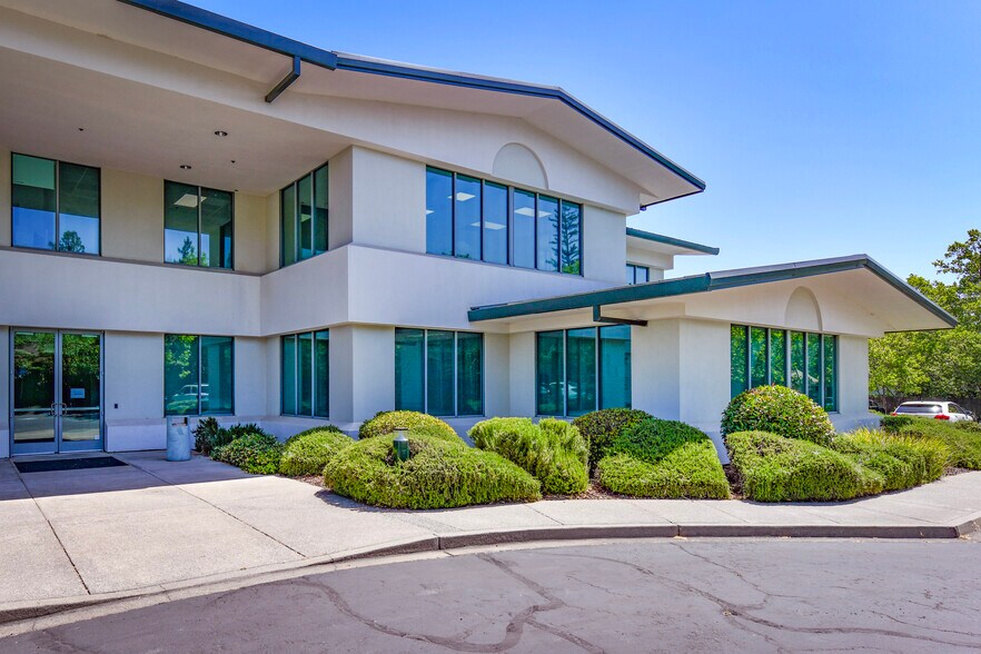 More Photos Of 899 Adams St, Saint Helena Office For Sale