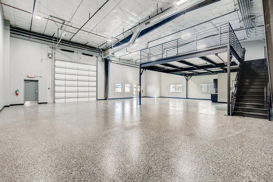 More Photos Of 7637 FM 3009, Schertz Light Distribution For Sale