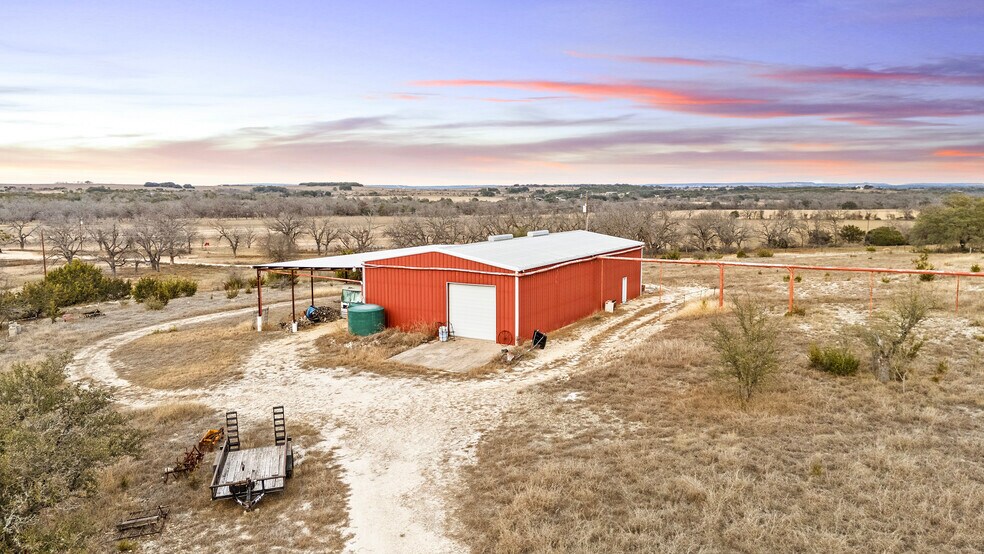 More Photos Of 1274 County Road 2806, Lampasas Land For Sale