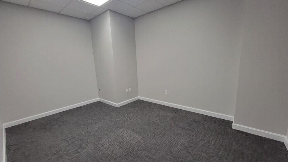 More Photos Of 121-189 S Orange Ave, Orlando Office Residential For Sale