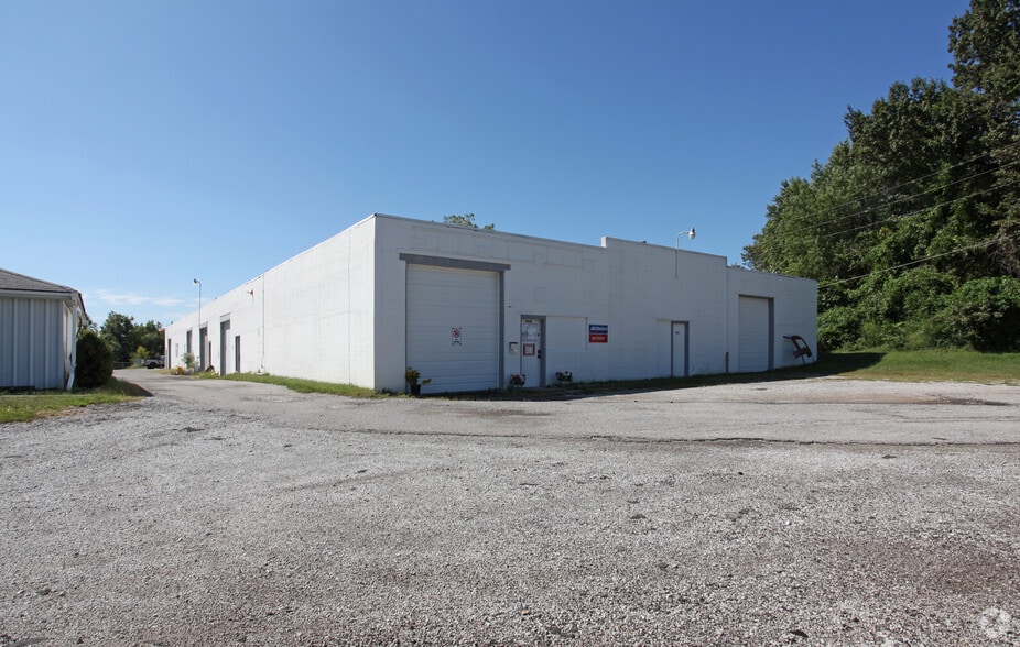 Primary Photo Of 2850 E 40 Hwy, Blue Springs Warehouse For Lease