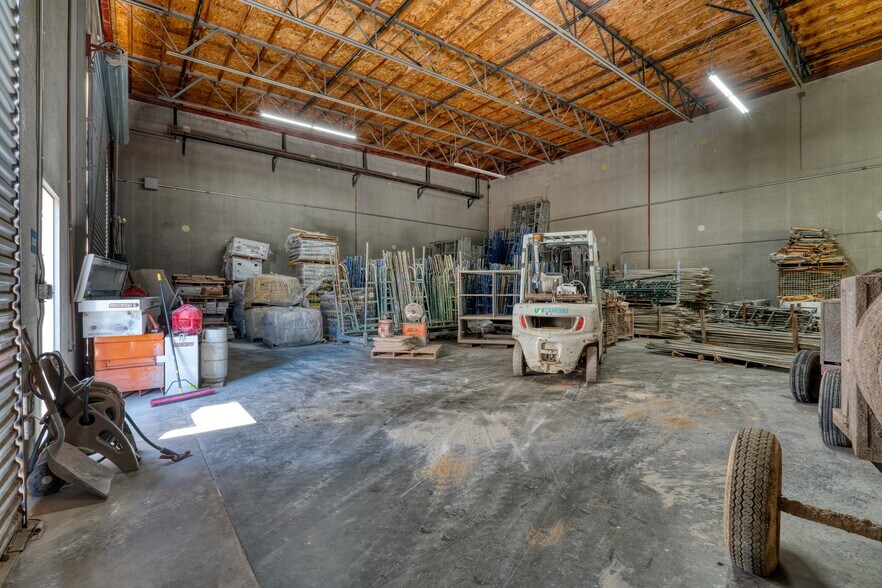More Photos Of 10131 Iron Rock Way, Elk Grove Manufacturing For Lease