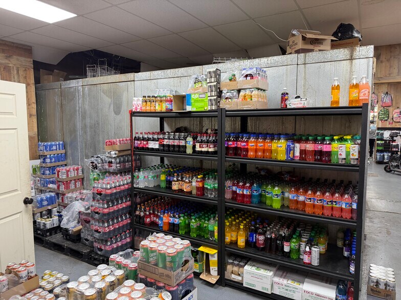 More Photos Of 1515 S Mobberly Ave, Longview Service Station For Sale