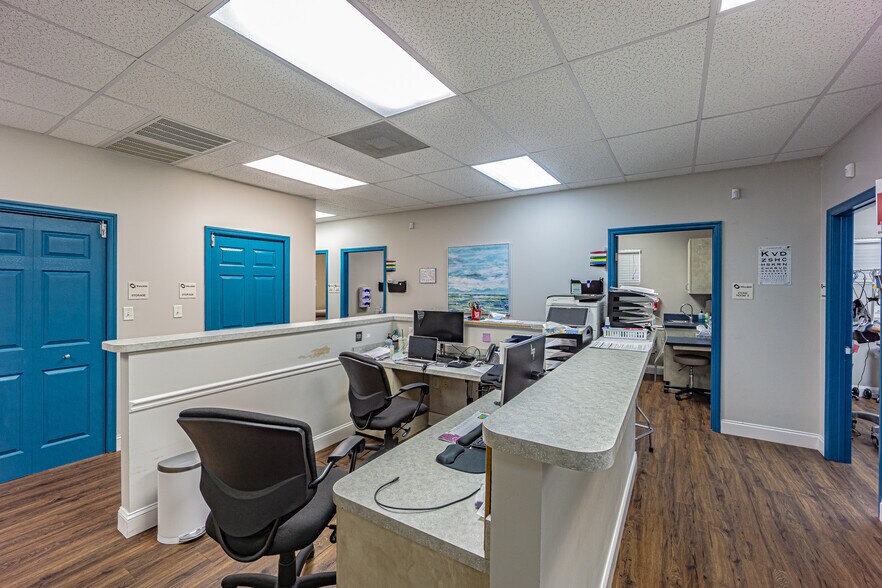 More Photos Of 6502 Gunn Hwy, Tampa Medical For Sale