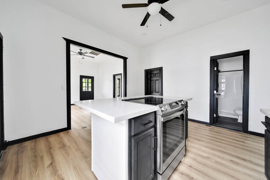 More Photos Of 106 Spring School Rd, Spring Storefront Retail Office For Sale