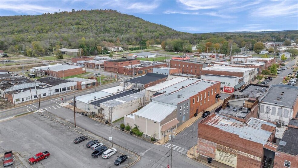 More Photos Of 106 W Laurel St, Scottsboro Office Residential For Sale
