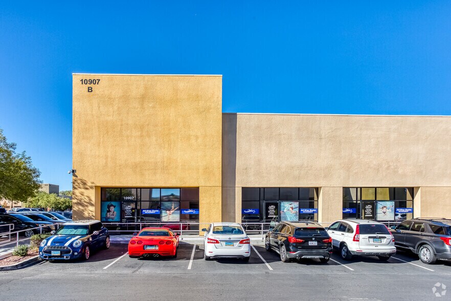 More Photos Of 10905-10915 S Eastern Ave, Henderson Storefront Retail Office For Lease