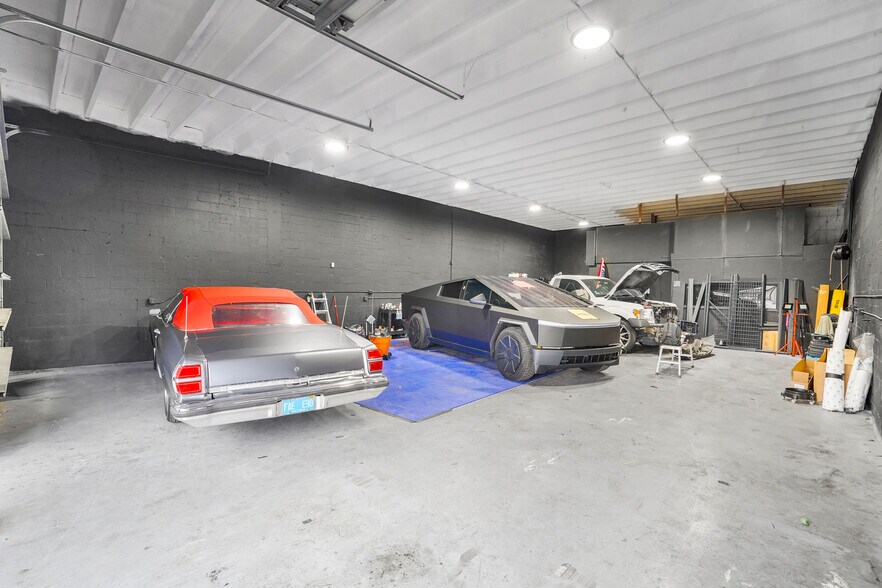 More Photos Of 5960-5992 SW 23rd St, West Park Showroom For Sale