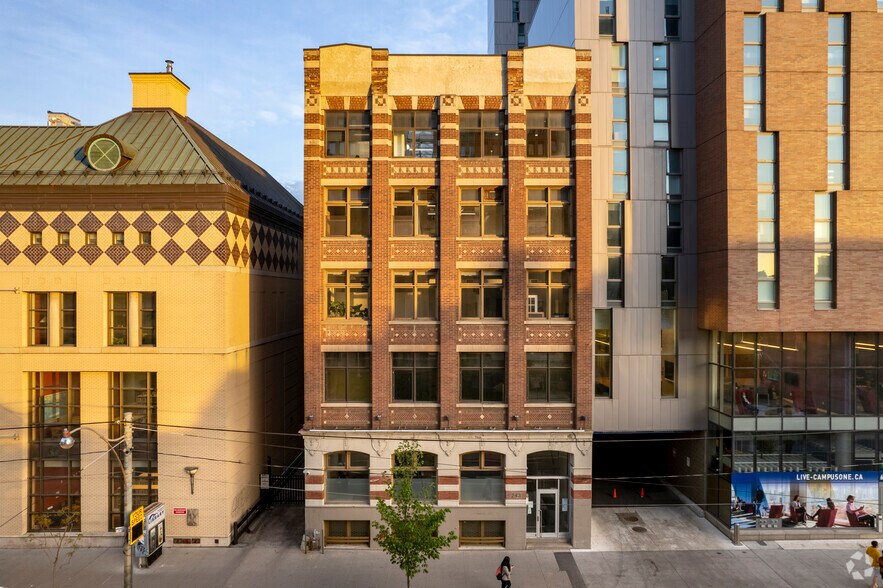 More Photos Of 243 College St, Toronto Office For Sale