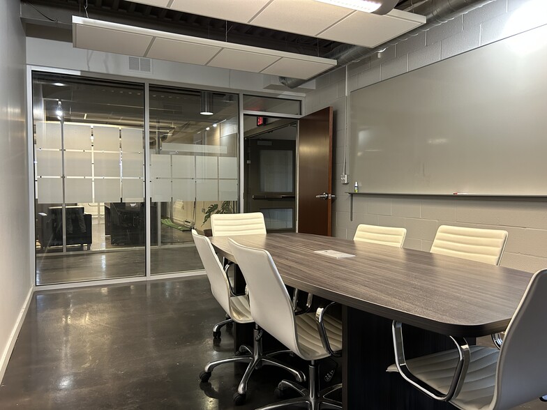 More Photos Of 269 W Jefferson St, Syracuse Office For Lease