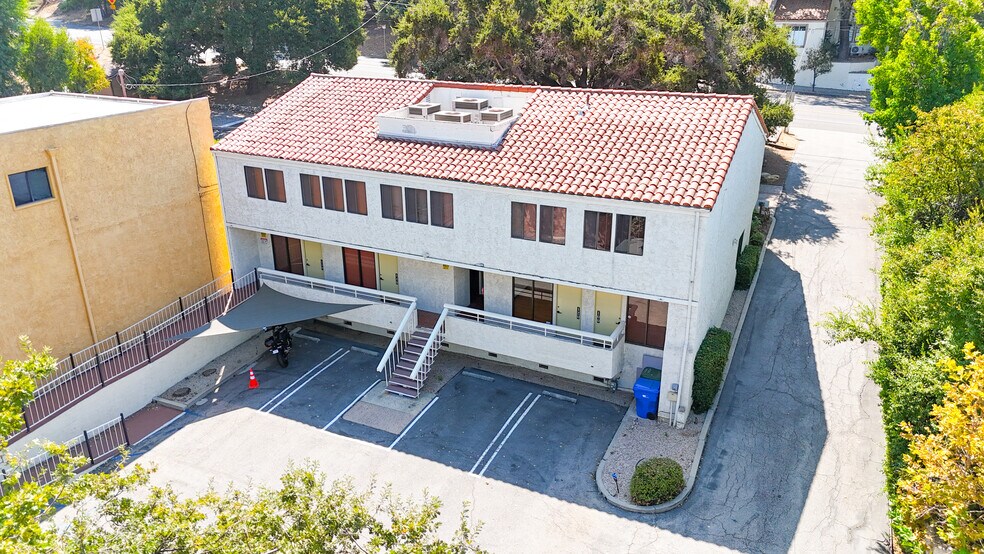 More Photos Of 28215 Agoura Rd, Agoura Hills Office For Sale