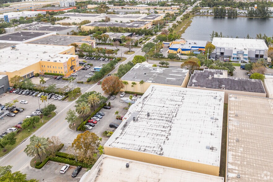 More Photos Of 3515 NW 114th Ave, Miami Warehouse For Lease