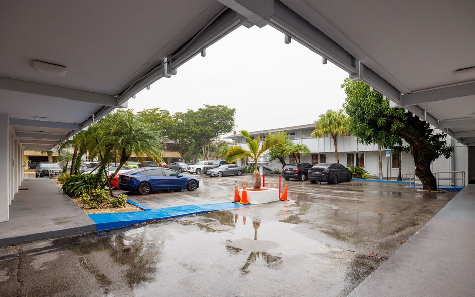 More Photos Of 6601 SW 80th St, Miami Medical For Lease