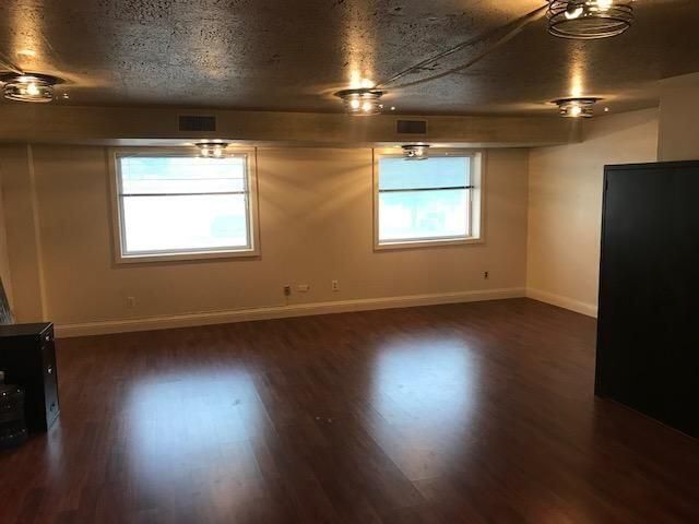 More Photos Of 1767 Market St, Redding Loft Creative Space For Lease