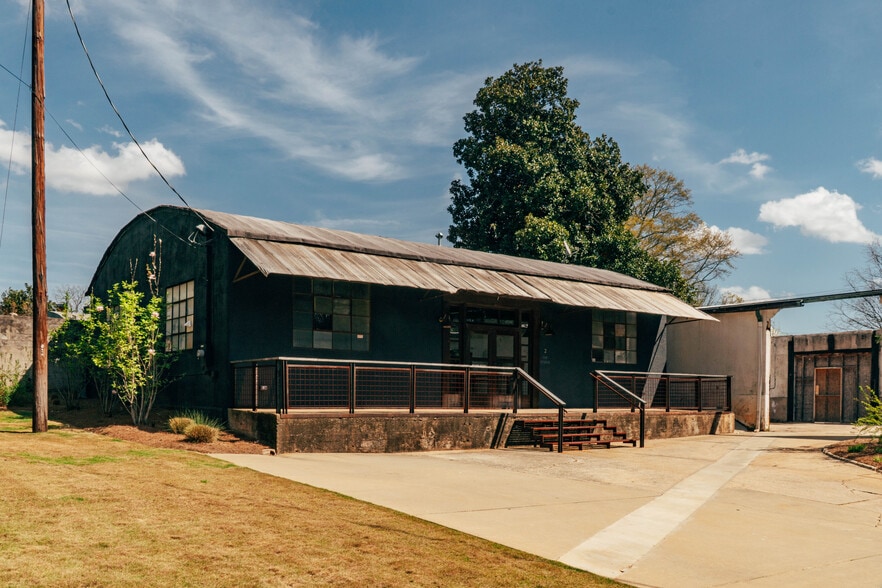 More Photos Of 990 Edgewood Ave NE, Atlanta Freestanding For Lease