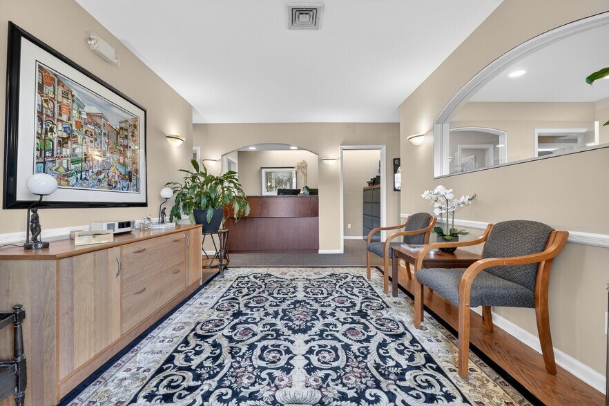 More Photos Of 10 Nosband Ave, White Plains Apartments For Sale