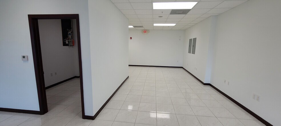 More Photos Of 7950 NW 53rd St, Doral Medical For Sale