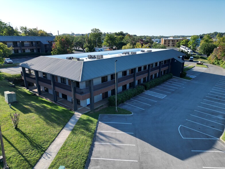 More Photos Of , Nashville Office For Sale