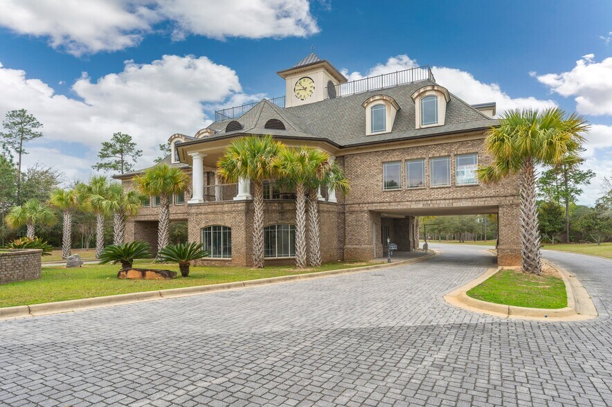 More Photos Of 3201 Heritage Plantation Blvd, Laurel Hill Office For Sale