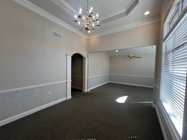 More Photos Of 5041 Dallas Hwy, Powder Springs Office For Sale