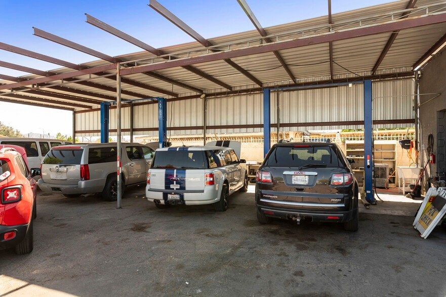 More Photos Of 507 E Broadway Rd, Phoenix Freestanding For Sale