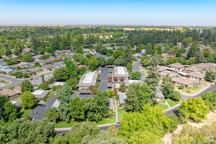 More Photos Of 6290 Fennwood Ct, Sacramento Apartments For Sale