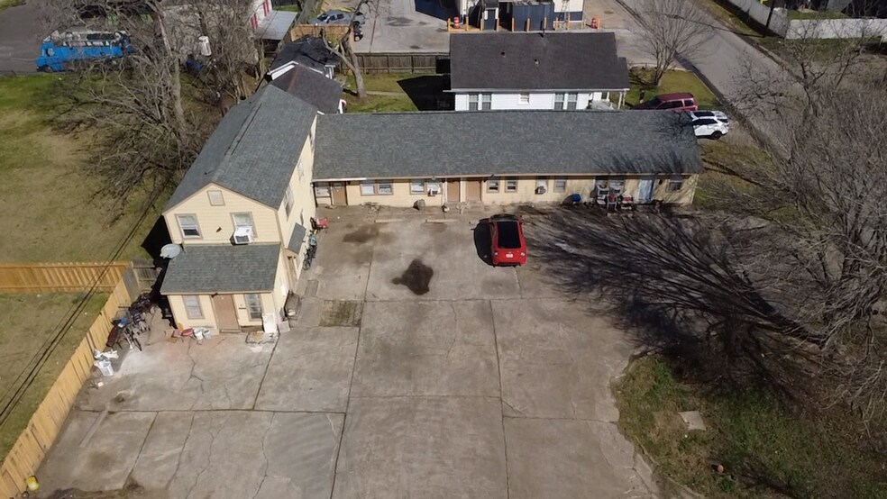 More Photos Of 1026 Miles St, Rosenberg Apartments For Sale