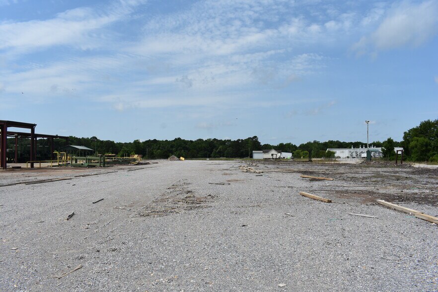 More Photos Of 79 Pioneer Ln, Selma Industrial For Sale