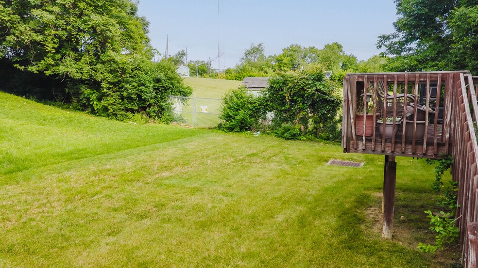 More Photos Of , Lexington Specialty For Sale