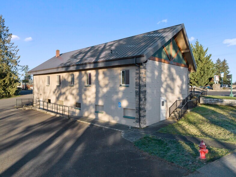 More Photos Of 39590 Pioneer blvd, Sandy Religious Facility For Sale