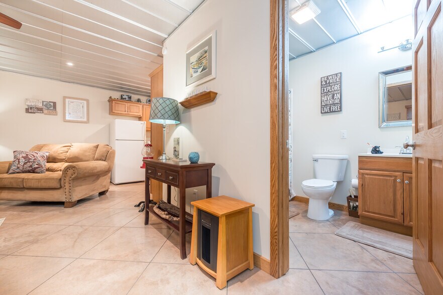 More Photos Of 113 E Kress St, Russells Point Flex For Sale