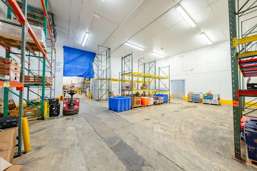 More Photos Of 1930 NW 23rd St, Miami Warehouse For Lease