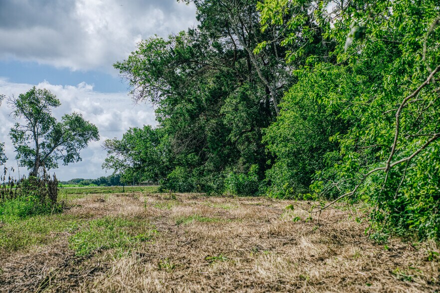 More Photos Of TBD FM 60, Snook Land For Sale