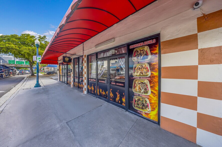 More Photos Of 440 SW 8th St, Miami Storefront Retail Residential For Sale