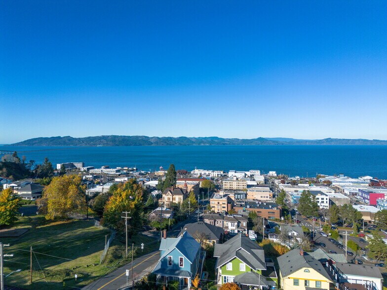 More Photos Of 811 Franklin Ave, Astoria Multifamily For Sale